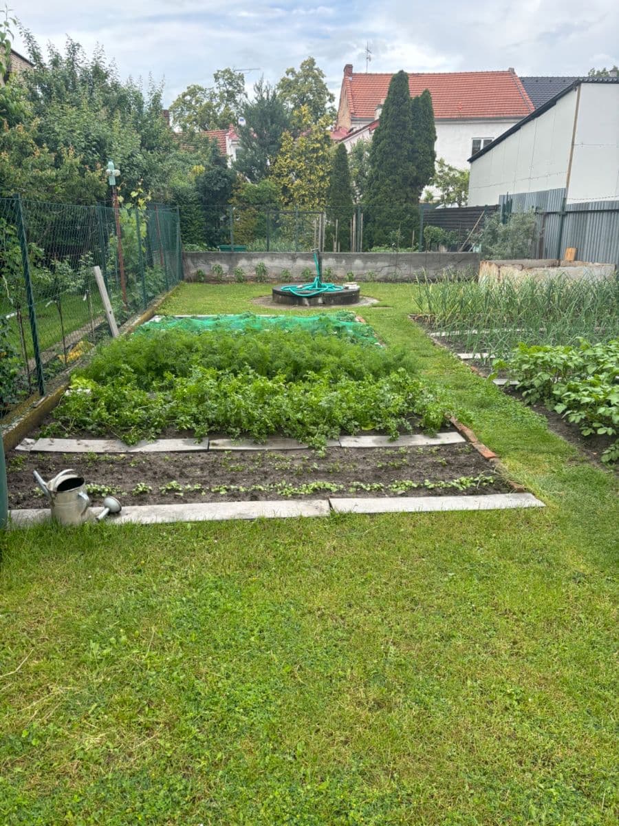 Pronájem pozemku 400 m², Dolní, Prostějov, Olomoucký kraj Pronájem pozemku 400 m², Dolní, Prostějov, Olomoucký kraj