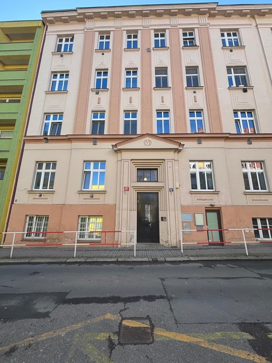 Prodej bytu 1+kk 28 m², Ohradní, Praha, Praha Prodej bytu 1+kk 28 m², Ohradní, Praha, Praha
