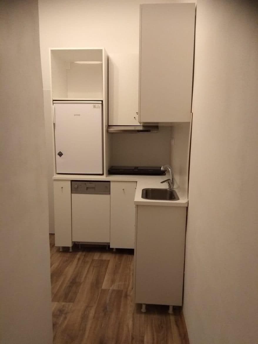 Prodej bytu 1+kk 28 m², Ohradní, Praha, Praha Prodej bytu 1+kk 28 m², Ohradní, Praha, Praha