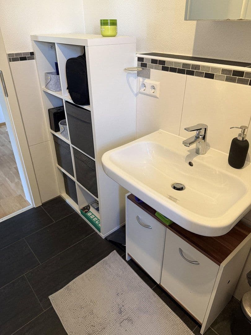 Pronájem bytu 2+1 50 m², Bahnhofstraße 4, Übersee, Bavorsko Pronájem bytu 2+1 50 m², Bahnhofstraße 4, Übersee, Bavorsko