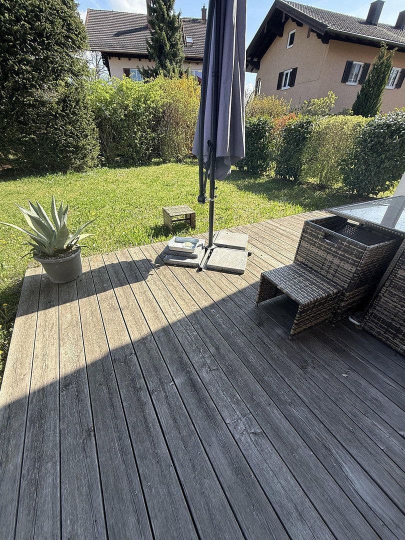 Pronájem bytu 2+1 50 m², Bahnhofstraße 4, Übersee, Bavorsko Pronájem bytu 2+1 50 m², Bahnhofstraße 4, Übersee, Bavorsko