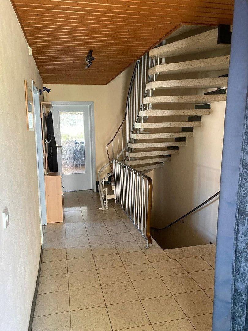 Prodej domu 159 m², pozemek 712 m², Morbach, Porýní-Falc Prodej domu 159 m², pozemek 712 m², Morbach, Porýní-Falc