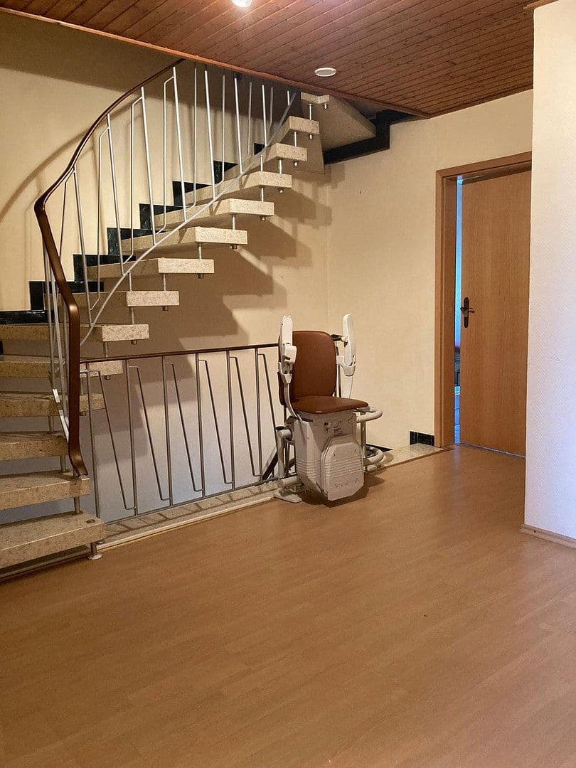 Prodej domu 159 m², pozemek 712 m², Morbach, Porýní-Falc Prodej domu 159 m², pozemek 712 m², Morbach, Porýní-Falc