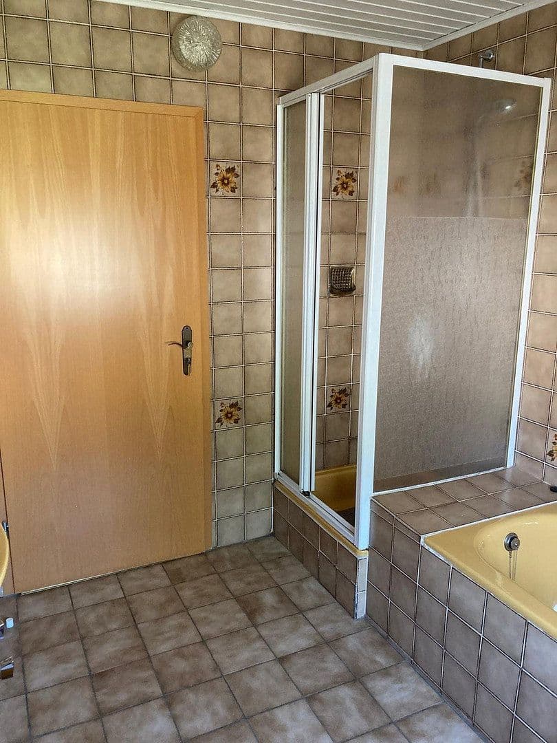 Prodej domu 159 m², pozemek 712 m², Morbach, Porýní-Falc Prodej domu 159 m², pozemek 712 m², Morbach, Porýní-Falc