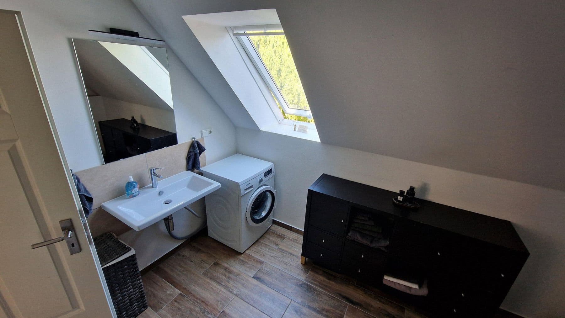 Pronájem bytu 1+1 80 m², Im Dorfe 10, Thomasburg, Dolní Sasko Pronájem bytu 1+1 80 m², Im Dorfe 10, Thomasburg, Dolní Sasko