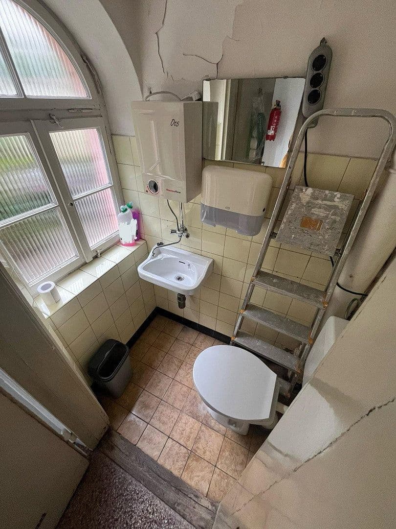 Pronájem nebytového prostoru 37 m², Ziegelgasse 24, Heidelberg, Bádensko-Württembersko Pronájem nebytového prostoru 37 m², Ziegelgasse 24, Heidelberg, Bádensko-Württembersko