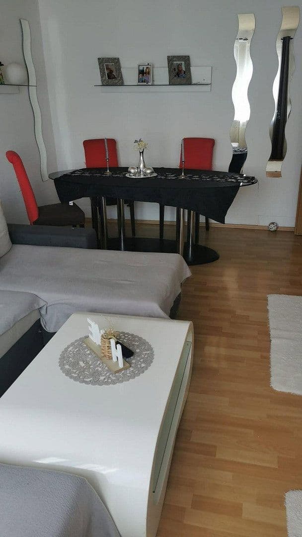 Pronájem bytu 4+1 92 m², Tösstrasse 2, Schramberg, Bádensko-Württembersko Pronájem bytu 4+1 92 m², Tösstrasse 2, Schramberg, Bádensko-Württembersko