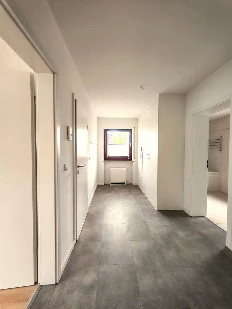 Pronájem bytu 2+kk 84 m², Kameruner Str. 14, München, Bavorsko Pronájem bytu 2+kk 84 m², Kameruner Str. 14, München, Bavorsko