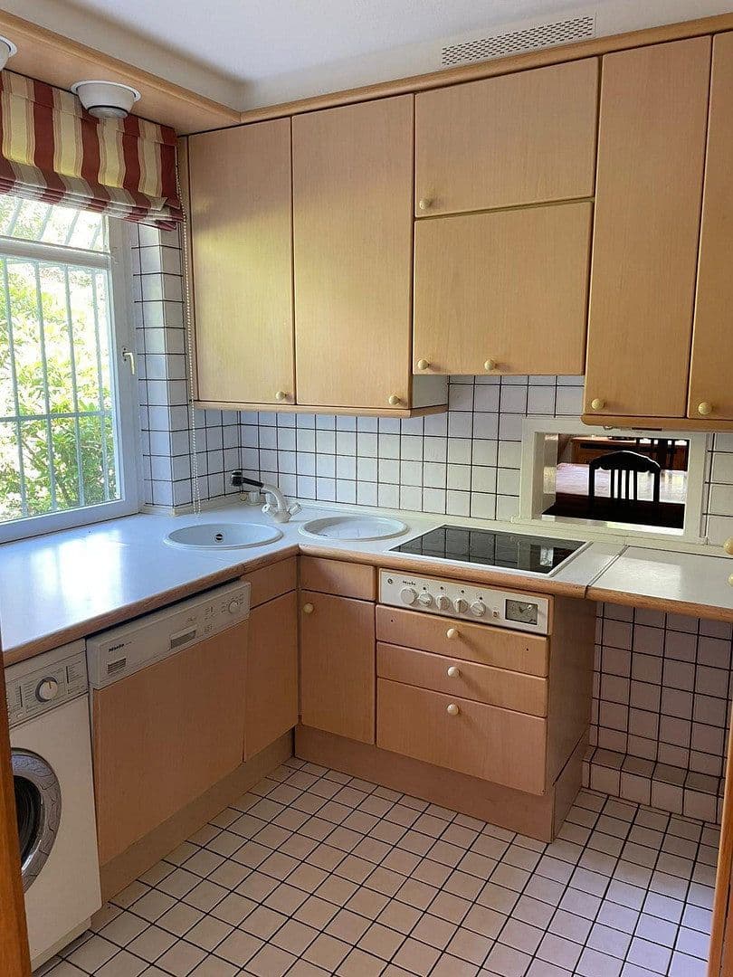 Prodej domu 157 m², pozemek 1.255 m², Wohldorfer Damm 162, Hamburg, Hamburg Prodej domu 157 m², pozemek 1.255 m², Wohldorfer Damm 162, Hamburg, Hamburg