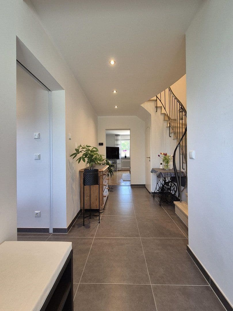 Prodej domu 125 m², pozemek 405 m², Geroldseckstraße 8, München, Bavorsko Prodej domu 125 m², pozemek 405 m², Geroldseckstraße 8, München, Bavorsko