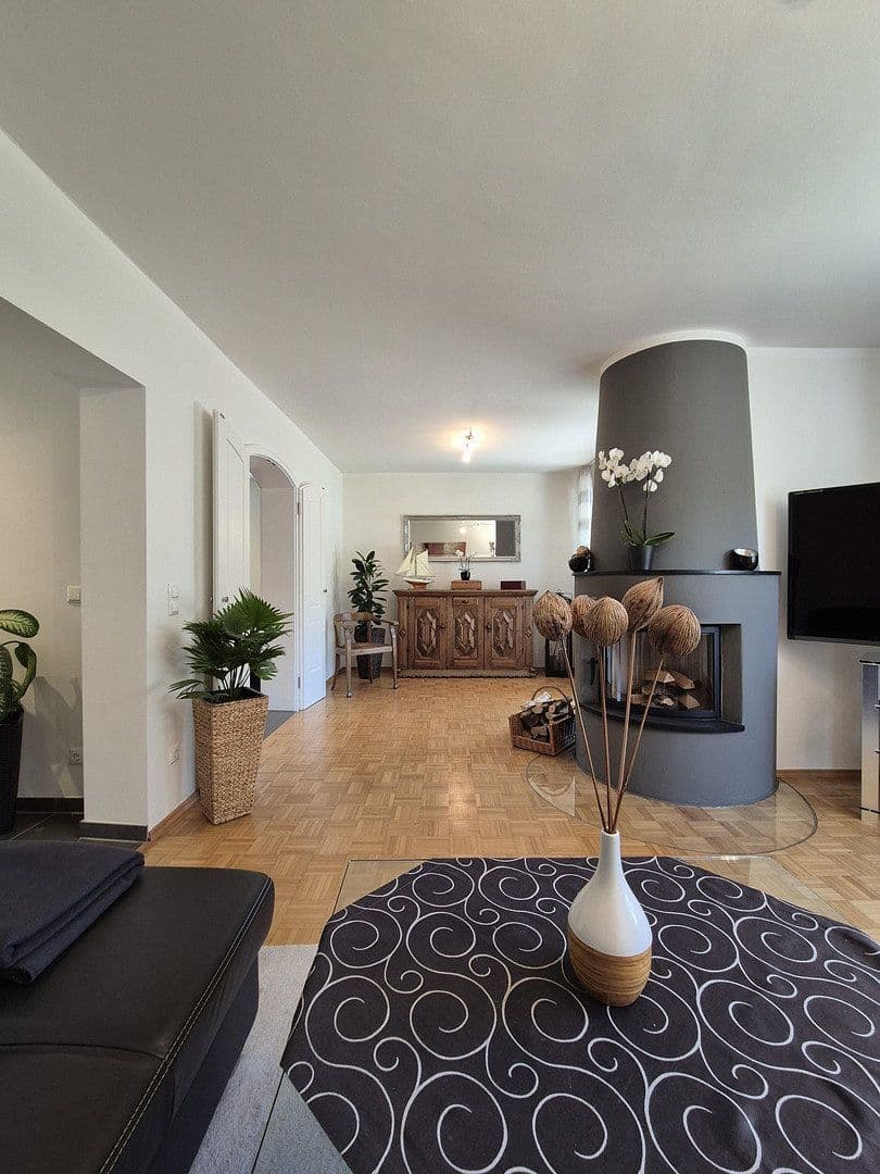 Prodej domu 125 m², pozemek 405 m², Geroldseckstraße 8, München, Bavorsko Prodej domu 125 m², pozemek 405 m², Geroldseckstraße 8, München, Bavorsko