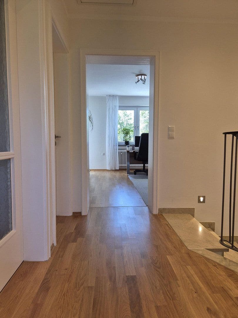 Prodej domu 125 m², pozemek 405 m², Geroldseckstraße 8, München, Bavorsko Prodej domu 125 m², pozemek 405 m², Geroldseckstraße 8, München, Bavorsko