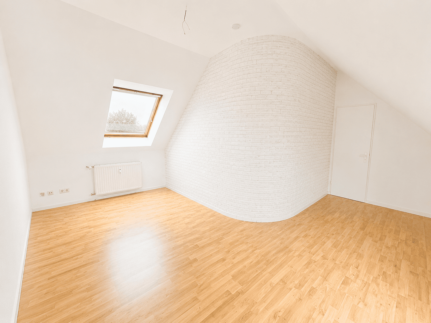 Pronájem bytu 5+1 130 m², Klosterstrasse 26, Dinslaken, Severní Porýní-Vestfálsko Pronájem bytu 5+1 130 m², Klosterstrasse 26, Dinslaken, Severní Porýní-Vestfálsko