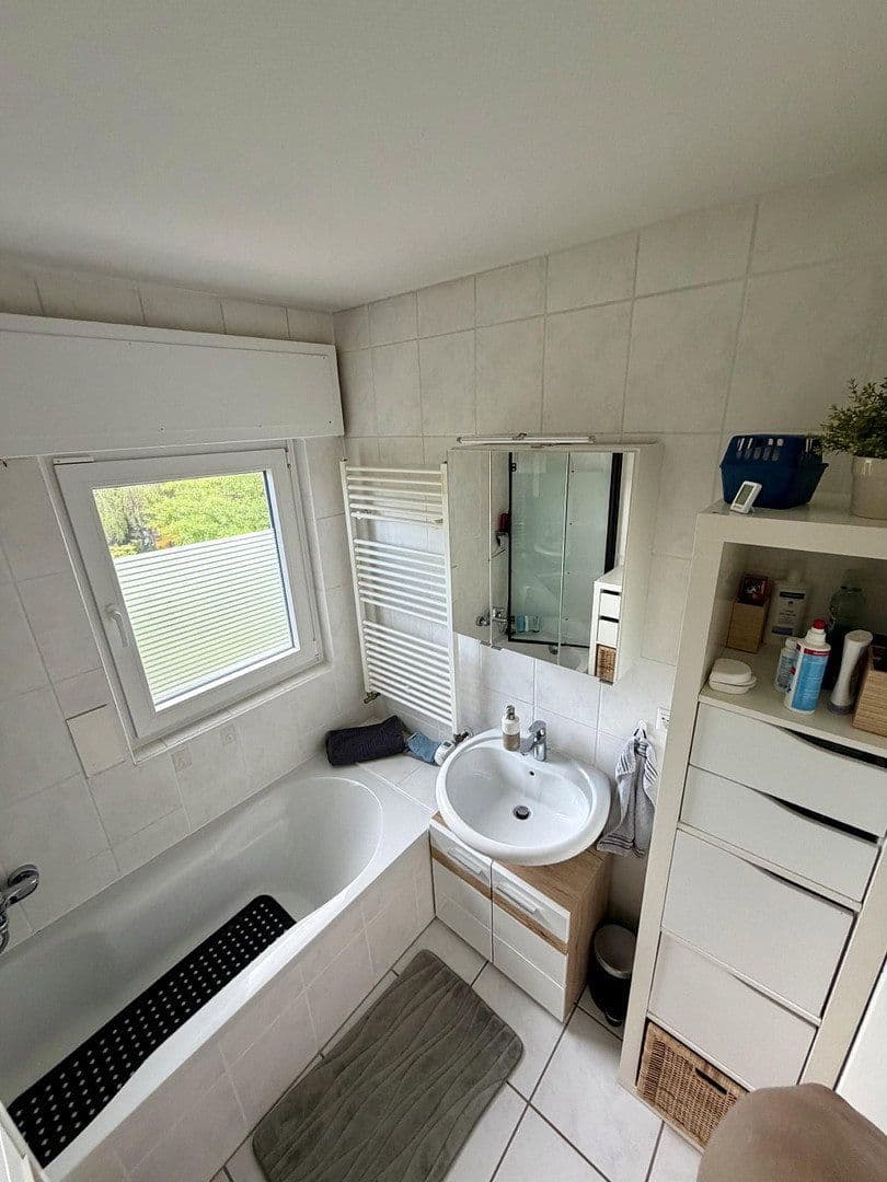 Prodej domu 84 m², pozemek 344 m², Oberursel (Taunus), Hessen Prodej domu 84 m², pozemek 344 m², Oberursel (Taunus), Hessen