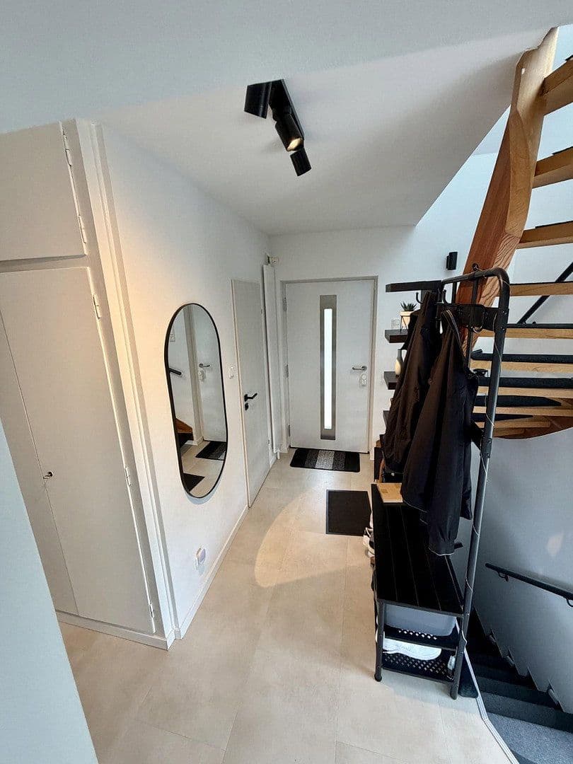 Prodej domu 84 m², pozemek 344 m², Oberursel (Taunus), Hessen Prodej domu 84 m², pozemek 344 m², Oberursel (Taunus), Hessen