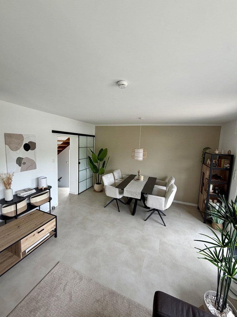 Prodej domu 84 m², pozemek 344 m², Oberursel (Taunus), Hessen Prodej domu 84 m², pozemek 344 m², Oberursel (Taunus), Hessen