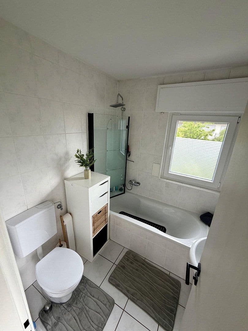 Prodej domu 84 m², pozemek 344 m², Oberursel (Taunus), Hessen Prodej domu 84 m², pozemek 344 m², Oberursel (Taunus), Hessen