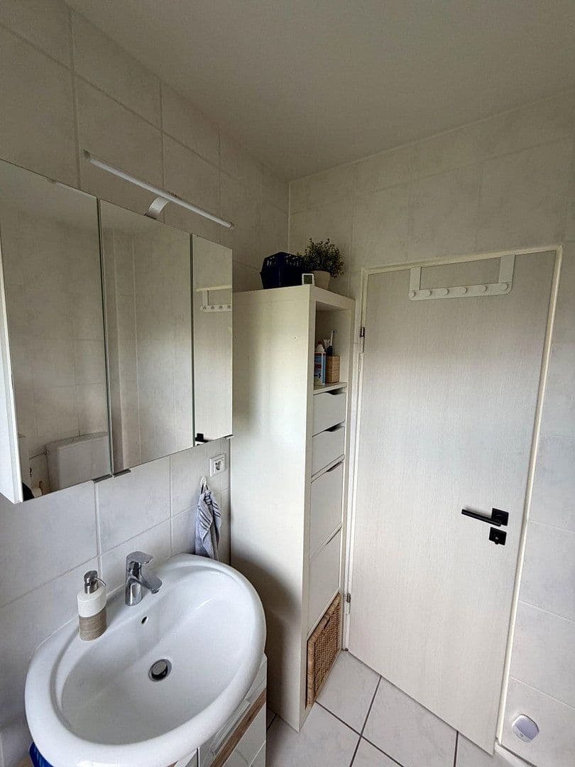 Prodej domu 84 m², pozemek 344 m², Oberursel (Taunus), Hessen Prodej domu 84 m², pozemek 344 m², Oberursel (Taunus), Hessen