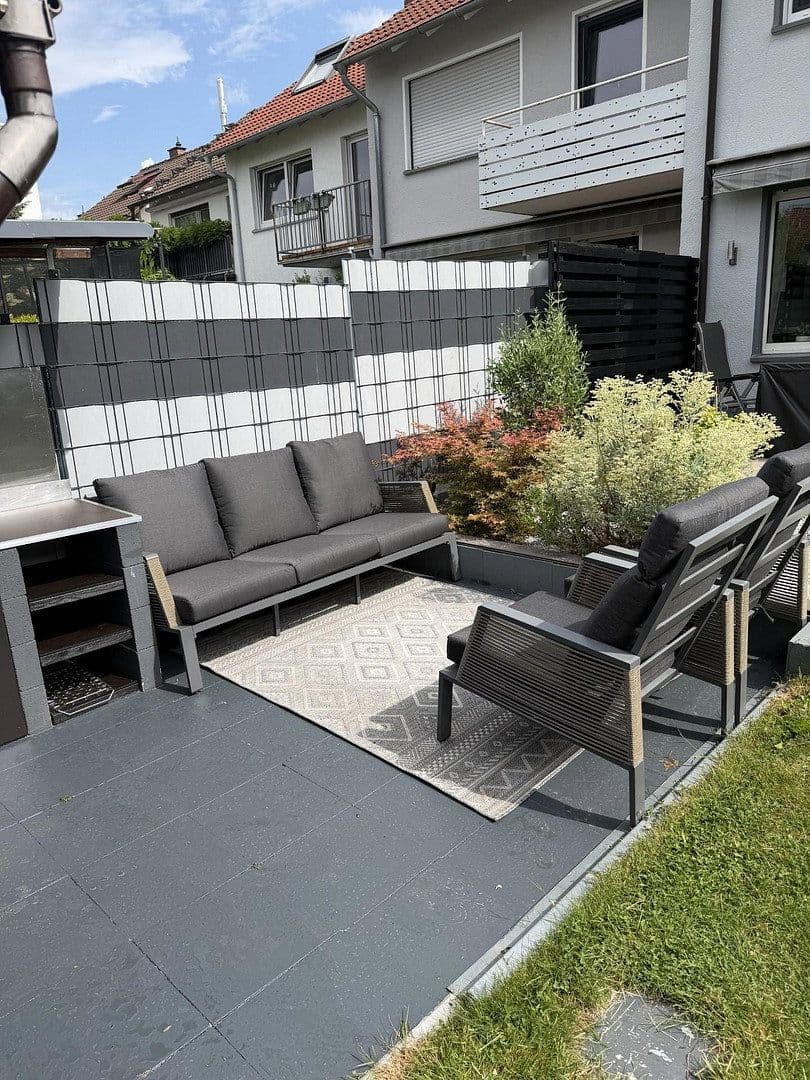Prodej domu 84 m², pozemek 344 m², Oberursel (Taunus), Hessen Prodej domu 84 m², pozemek 344 m², Oberursel (Taunus), Hessen