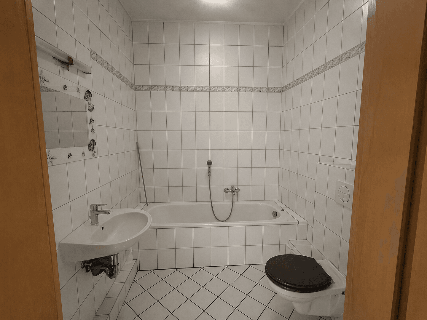 Pronájem bytu 2+1 58 m², Merseburger Str. 197, Halle (Saale), Sasko-Anhaltsko Pronájem bytu 2+1 58 m², Merseburger Str. 197, Halle (Saale), Sasko-Anhaltsko