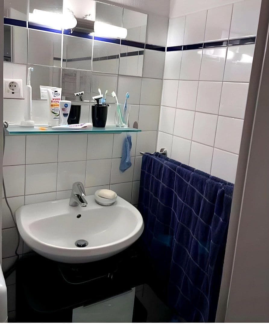 Pronájem bytu 3+1 88 m², Theodor-Heuss-Straße 50, Wuppertal, Severní Porýní-Vestfálsko Pronájem bytu 3+1 88 m², Theodor-Heuss-Straße 50, Wuppertal, Severní Porýní-Vestfálsko