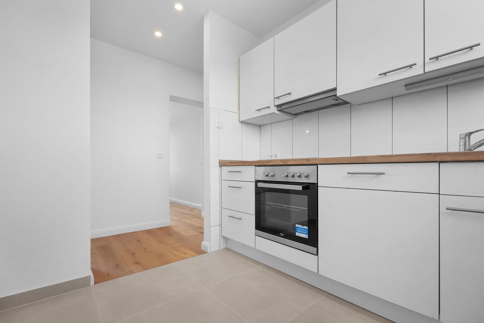 Pronájem bytu 3+1 59 m², Bremen, Bremen Pronájem bytu 3+1 59 m², Bremen, Bremen