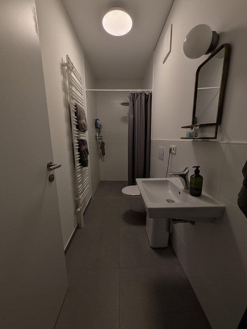 Pronájem bytu 3+1 151 m², Krachtstr. 8, Berlin, Berlín Pronájem bytu 3+1 151 m², Krachtstr. 8, Berlin, Berlín