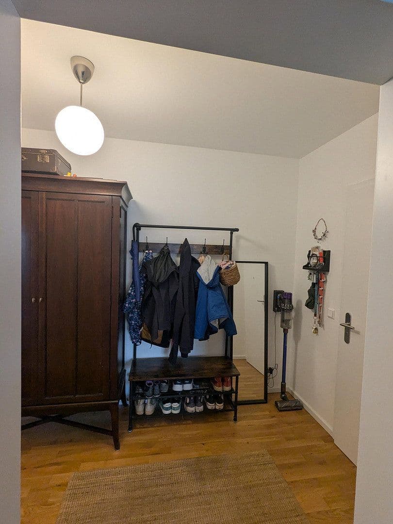 Pronájem bytu 3+1 151 m², Krachtstr. 8, Berlin, Berlín Pronájem bytu 3+1 151 m², Krachtstr. 8, Berlin, Berlín