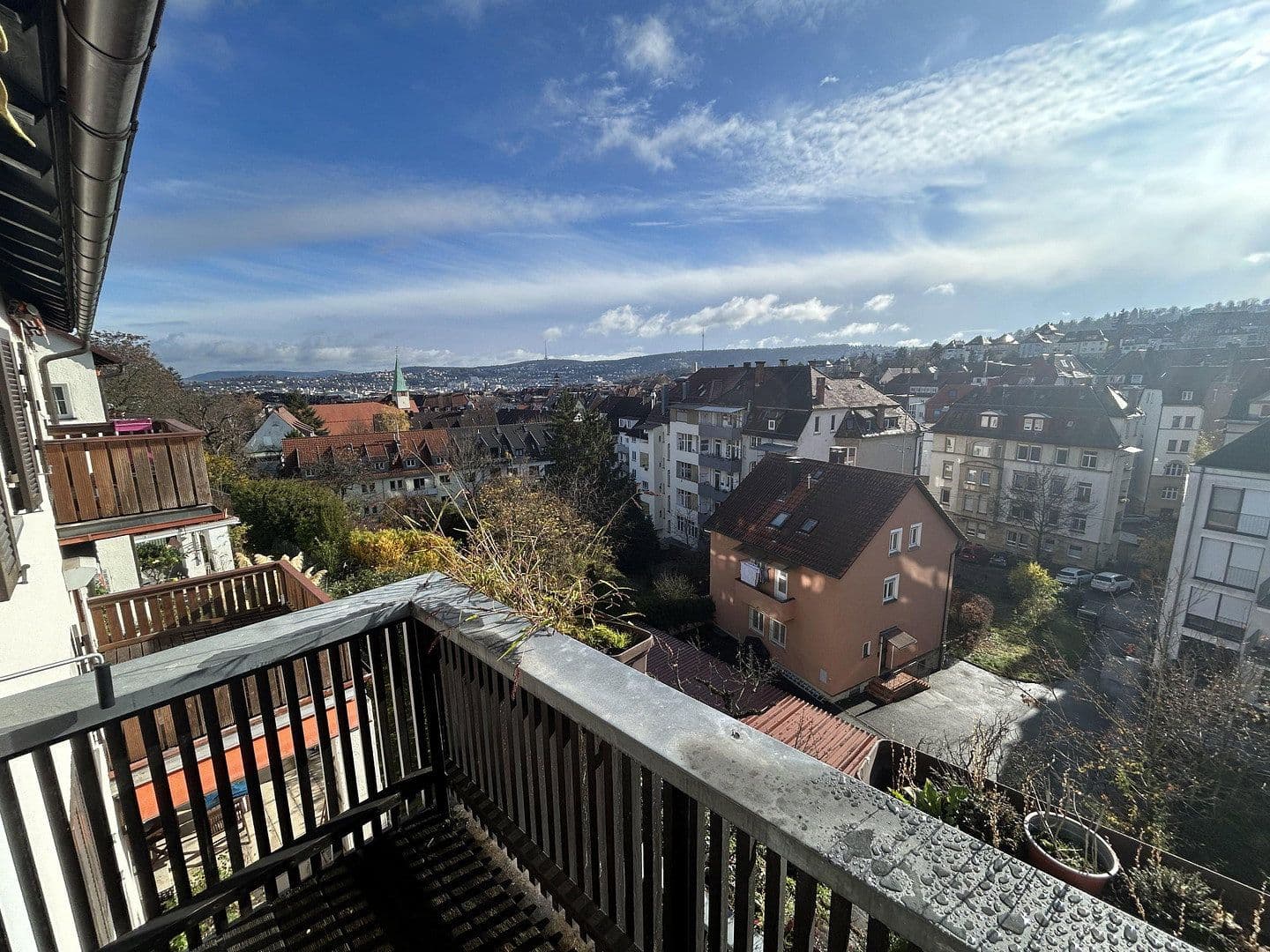 Pronájem bytu 2+1 72 m², Stuttgart, Bádensko-Württembersko Pronájem bytu 2+1 72 m², Stuttgart, Bádensko-Württembersko