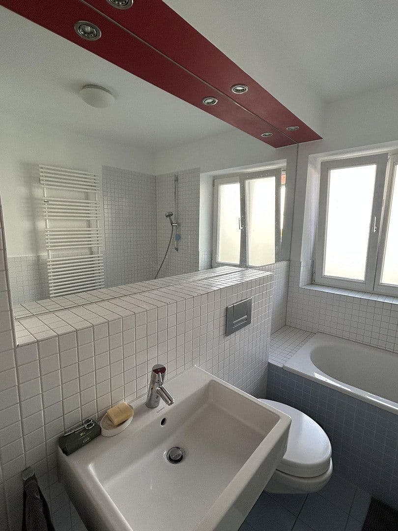 Pronájem bytu 2+1 72 m², Stuttgart, Bádensko-Württembersko Pronájem bytu 2+1 72 m², Stuttgart, Bádensko-Württembersko