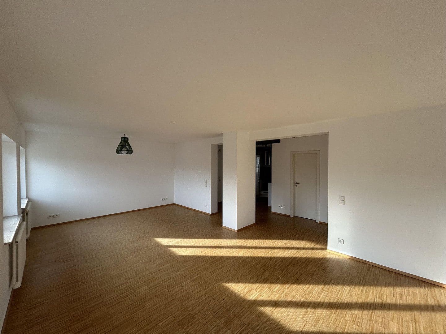 Pronájem bytu 2+1 72 m², Stuttgart, Bádensko-Württembersko Pronájem bytu 2+1 72 m², Stuttgart, Bádensko-Württembersko