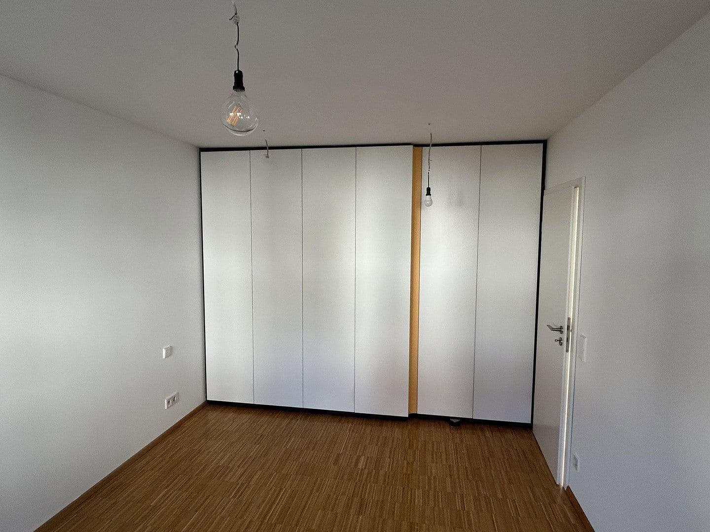 Pronájem bytu 2+1 72 m², Stuttgart, Bádensko-Württembersko Pronájem bytu 2+1 72 m², Stuttgart, Bádensko-Württembersko