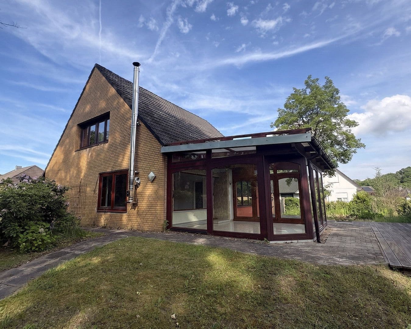 Prodej domu 142 m², pozemek 1.081 m², Jesteburg, Dolní Sasko Prodej domu 142 m², pozemek 1.081 m², Jesteburg, Dolní Sasko