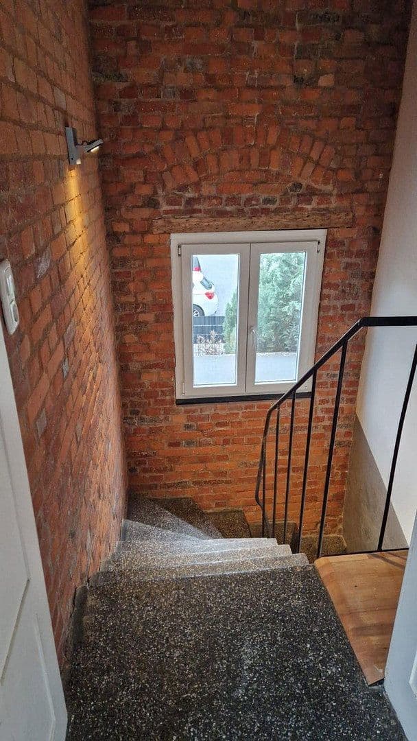 Pronájem domu 98 m², pozemek 150 m², Offenbach, Hessen Pronájem domu 98 m², pozemek 150 m², Offenbach, Hessen