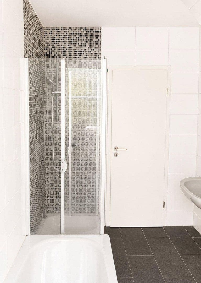 Pronájem bytu 4+1 74 m², Grasseler Straße 90, Braunschweig, Dolní Sasko Pronájem bytu 4+1 74 m², Grasseler Straße 90, Braunschweig, Dolní Sasko
