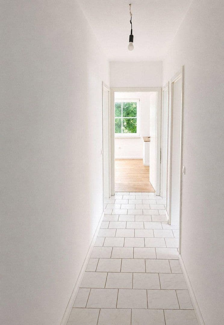 Pronájem bytu 4+1 74 m², Grasseler Straße 90, Braunschweig, Dolní Sasko Pronájem bytu 4+1 74 m², Grasseler Straße 90, Braunschweig, Dolní Sasko