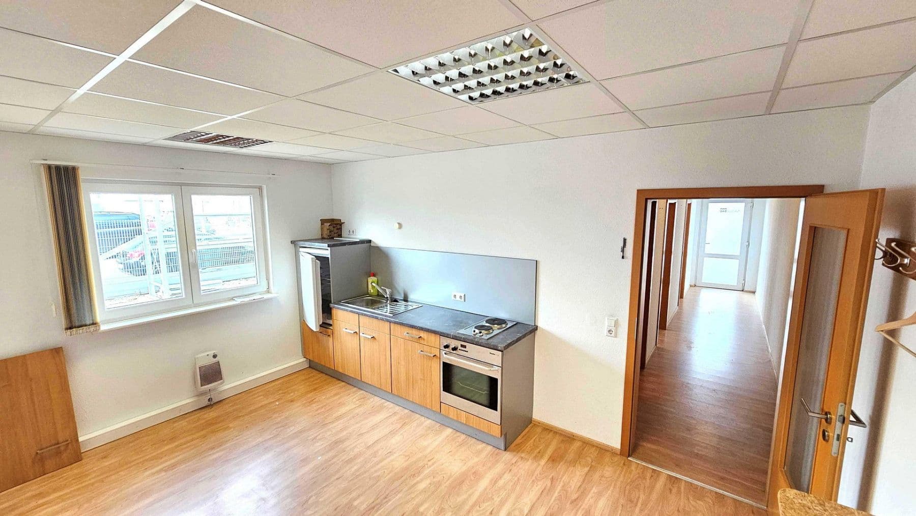 Pronájem nebytového prostoru 1.020 m², Große Isel 9, Neu-Ulm, Bavorsko Pronájem nebytového prostoru 1.020 m², Große Isel 9, Neu-Ulm, Bavorsko