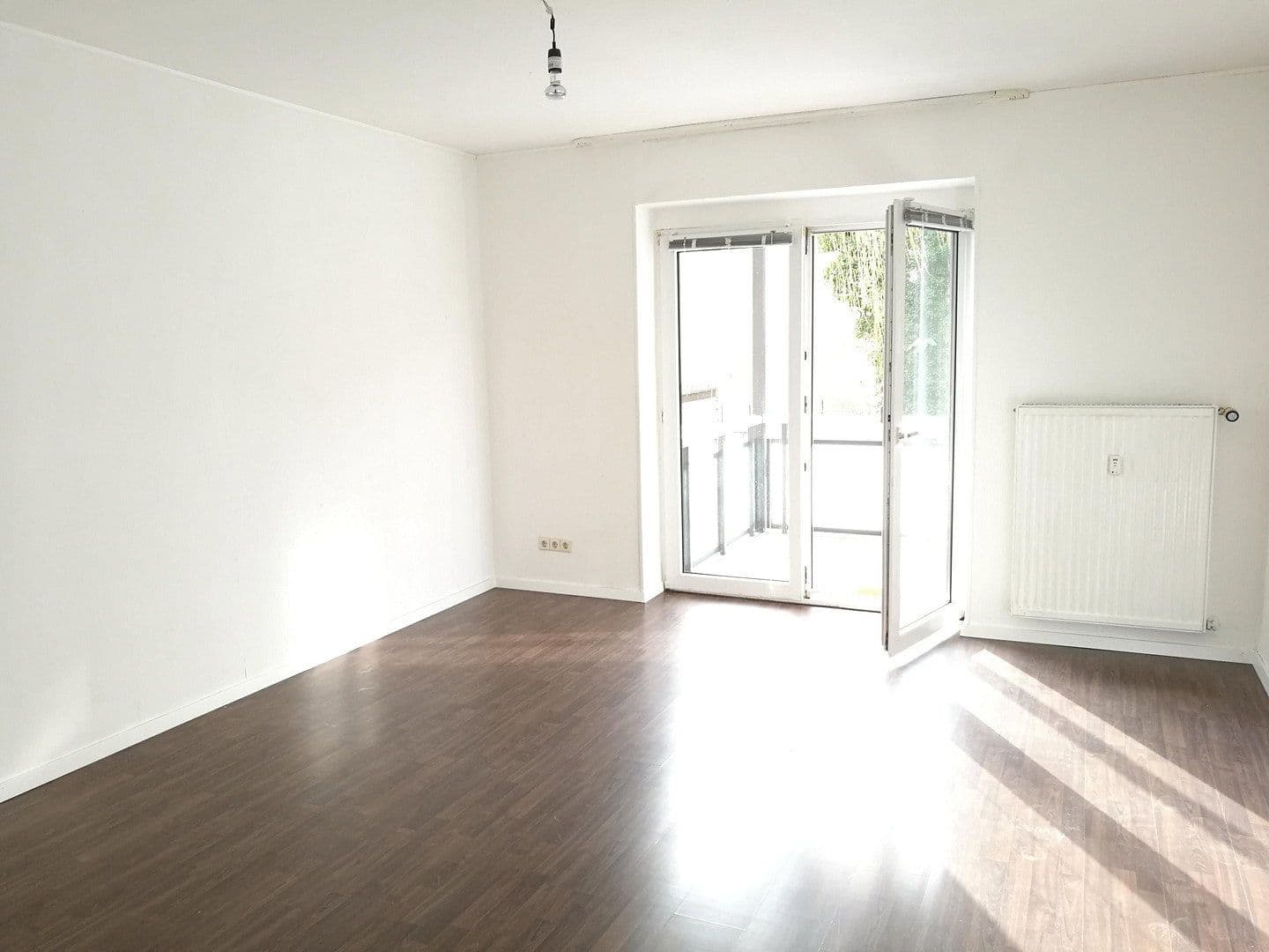 Prodej bytu 3+1 68 m², Erkrath, Severní Porýní-Vestfálsko Prodej bytu 3+1 68 m², Erkrath, Severní Porýní-Vestfálsko