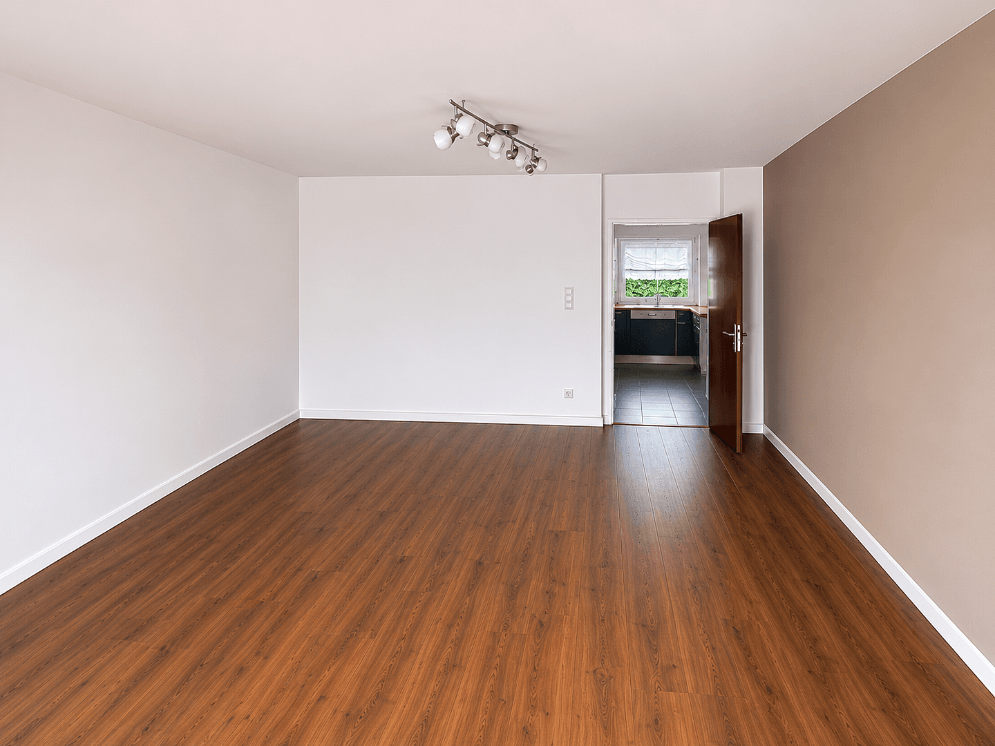 Prodej bytu 3+1 82 m², Nürnberg, Bavorsko Prodej bytu 3+1 82 m², Nürnberg, Bavorsko