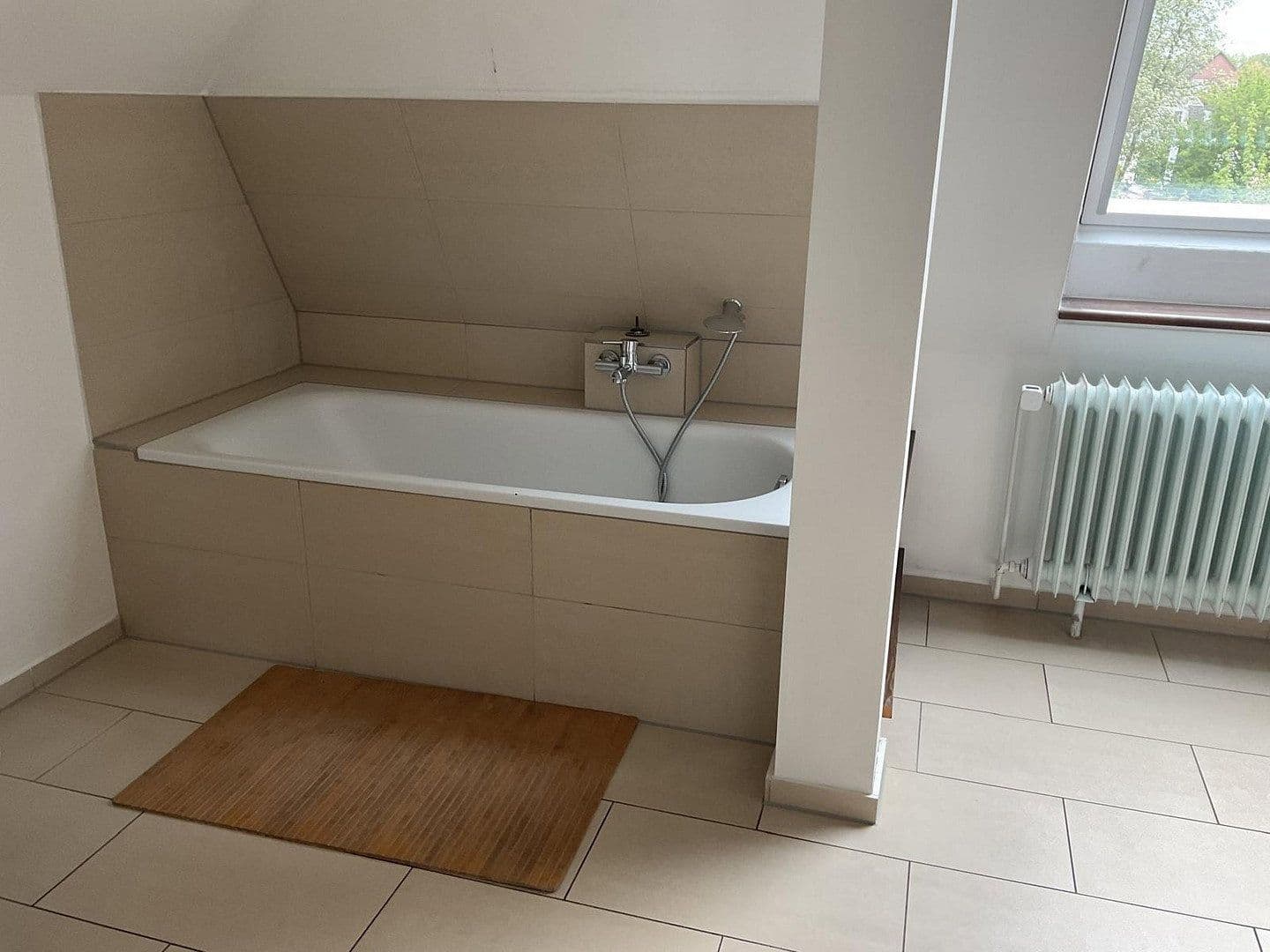 Prodej domu 380 m², pozemek 1.400 m², Bargfeld-Stegen, Šlesvicko-Holštýnsko Prodej domu 380 m², pozemek 1.400 m², Bargfeld-Stegen, Šlesvicko-Holštýnsko