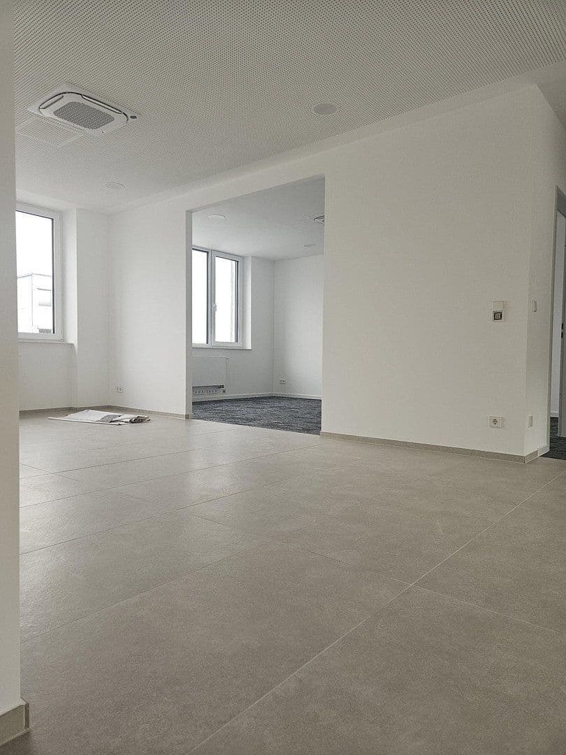 Pronájem kanceláře 230 m², Stuttgart-Wangen, Bádensko-Württembersko Pronájem kanceláře 230 m², Stuttgart-Wangen, Bádensko-Württembersko