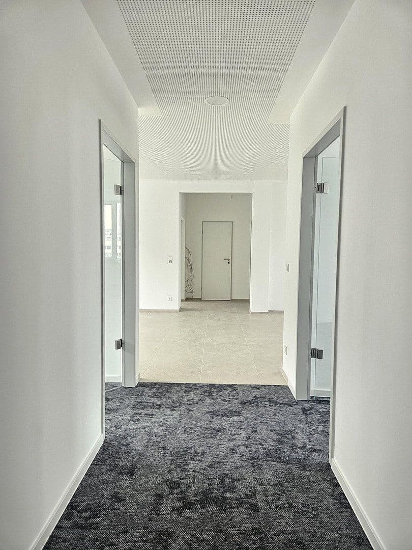 Pronájem kanceláře 230 m², Stuttgart-Wangen, Bádensko-Württembersko Pronájem kanceláře 230 m², Stuttgart-Wangen, Bádensko-Württembersko