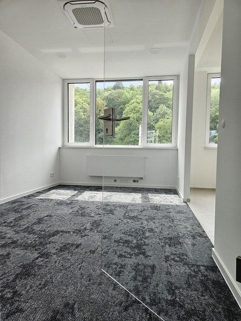 Pronájem kanceláře 230 m², Stuttgart-Wangen, Bádensko-Württembersko Pronájem kanceláře 230 m², Stuttgart-Wangen, Bádensko-Württembersko