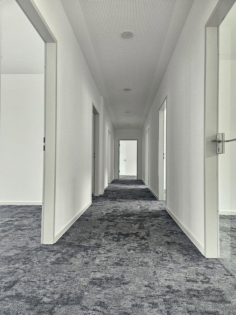 Pronájem kanceláře 230 m², Stuttgart-Wangen, Bádensko-Württembersko Pronájem kanceláře 230 m², Stuttgart-Wangen, Bádensko-Württembersko