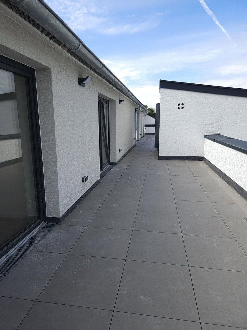 Pronájem bytu 4+1 110 m², Stuttgart-Wangen, Bádensko-Württembersko Pronájem bytu 4+1 110 m², Stuttgart-Wangen, Bádensko-Württembersko