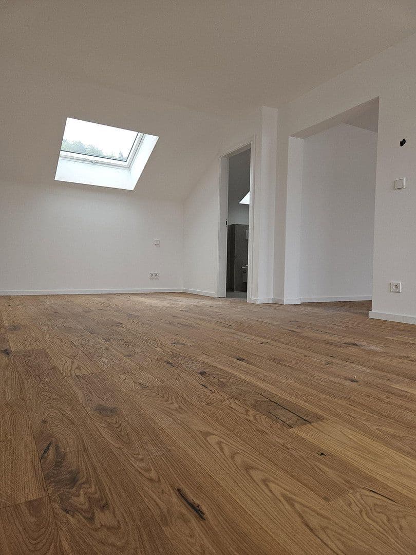 Pronájem bytu 4+1 110 m², Stuttgart-Wangen, Bádensko-Württembersko Pronájem bytu 4+1 110 m², Stuttgart-Wangen, Bádensko-Württembersko