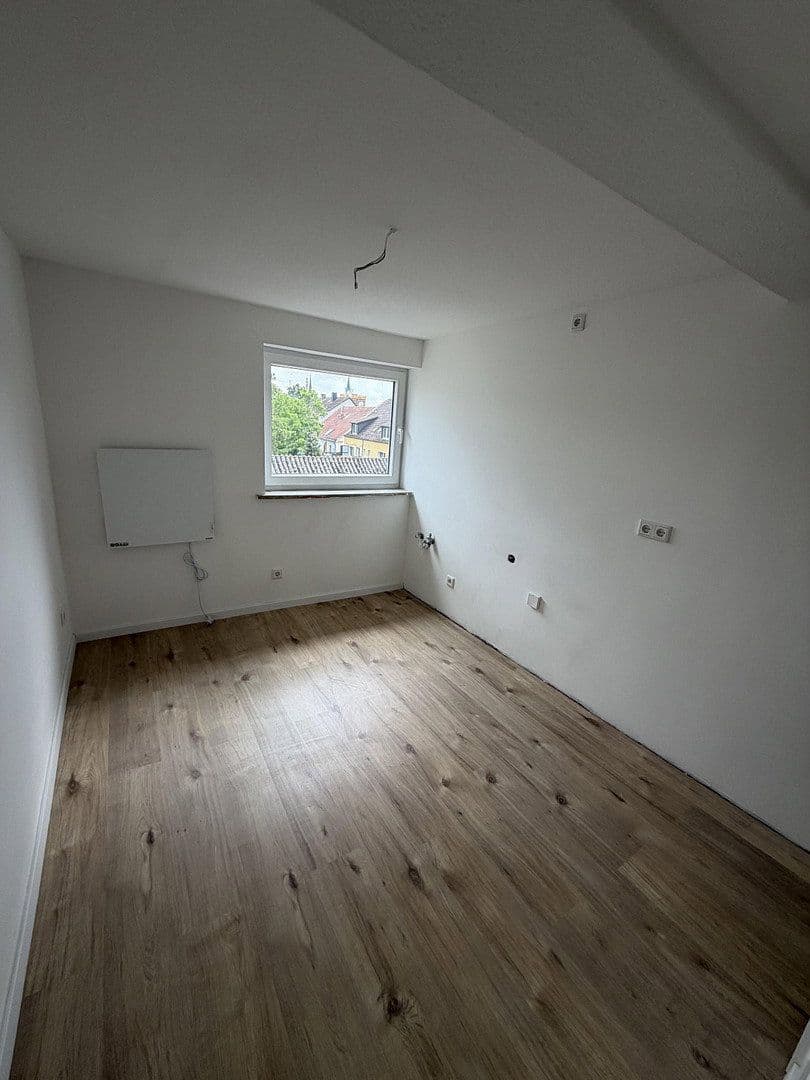Pronájem bytu 3+1 75 m², Waldemarstr. 4, Gelsenkirchen, Severní Porýní-Vestfálsko Pronájem bytu 3+1 75 m², Waldemarstr. 4, Gelsenkirchen, Severní Porýní-Vestfálsko
