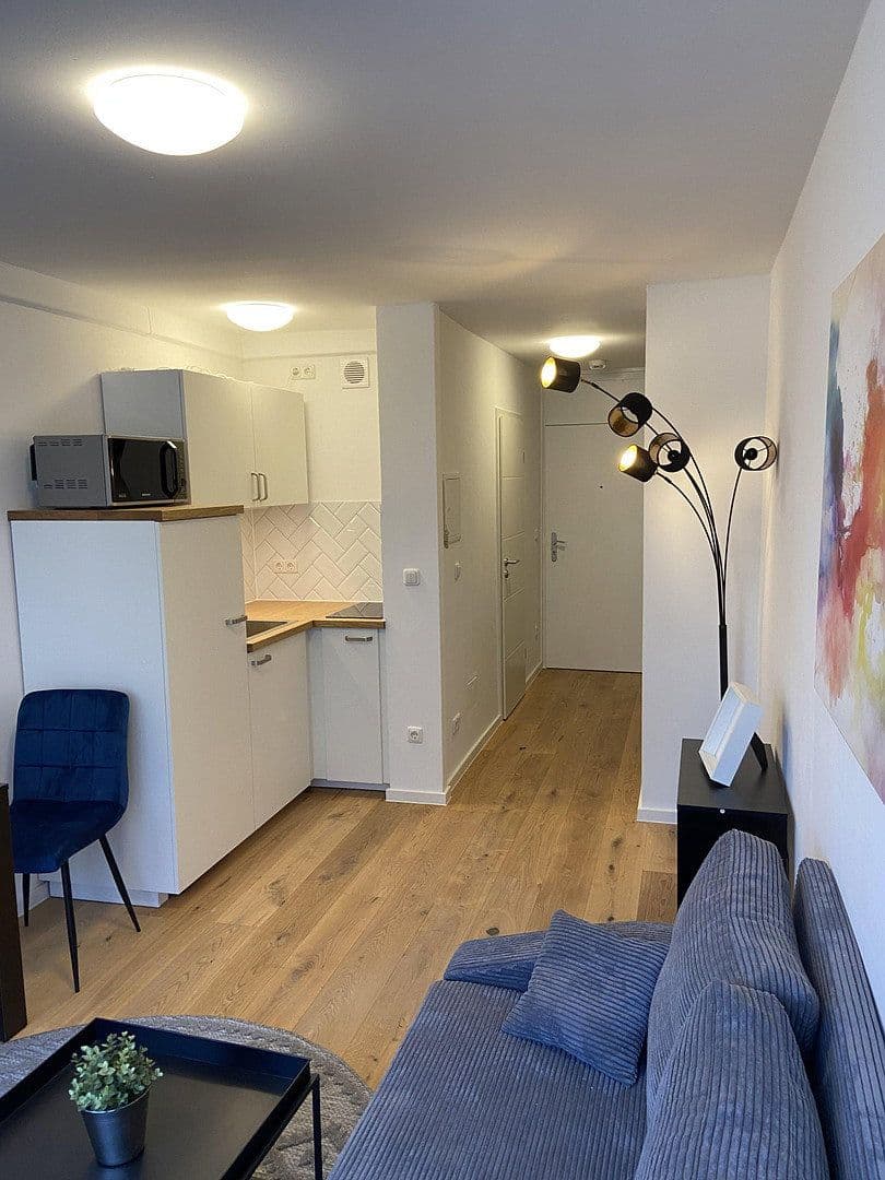 Pronájem bytu 1+1 22 m², Türkenstraße 80, München, Bavorsko Pronájem bytu 1+1 22 m², Türkenstraße 80, München, Bavorsko