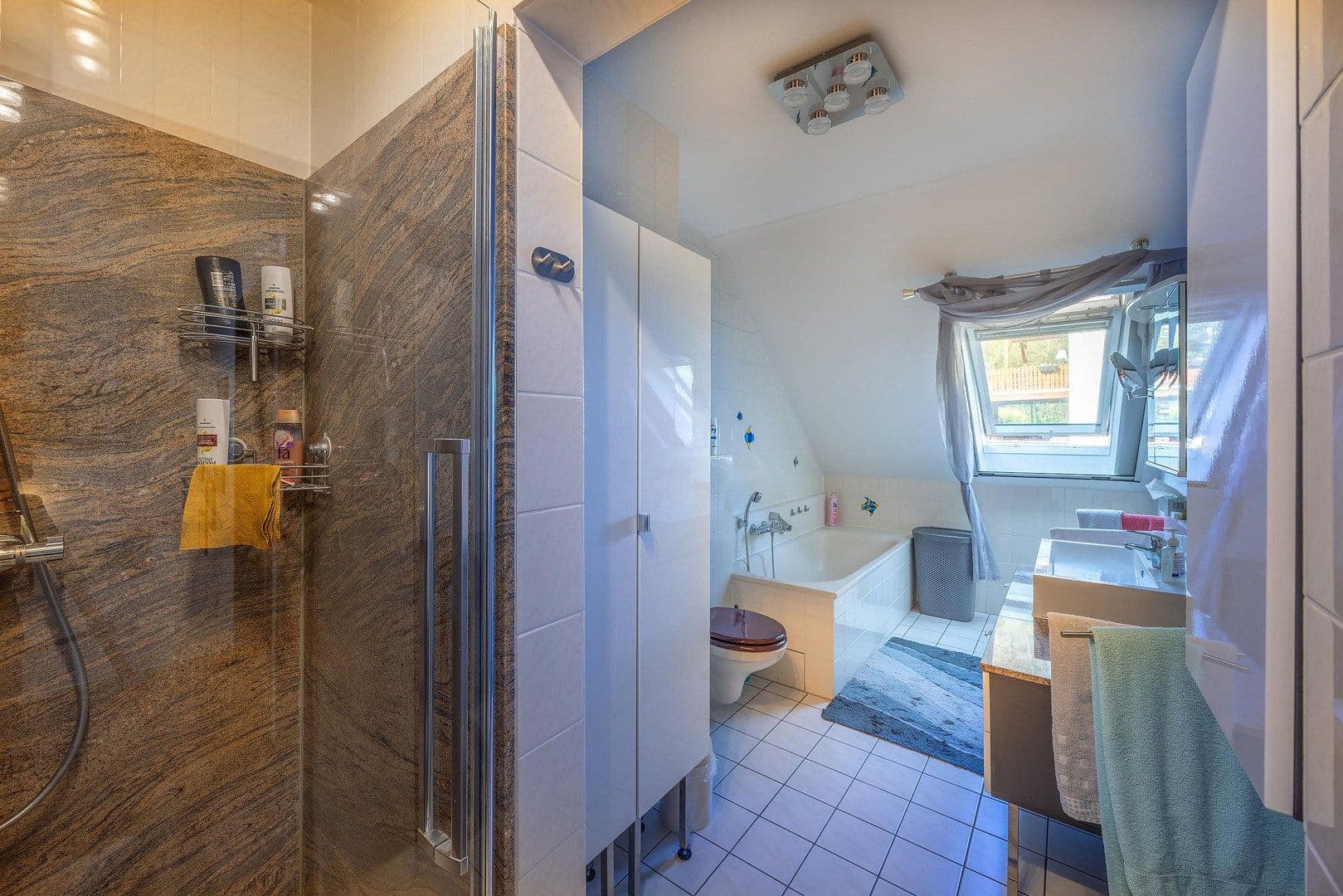 Prodej domu 128 m², pozemek 193 m², Weinheim, Bádensko-Württembersko Prodej domu 128 m², pozemek 193 m², Weinheim, Bádensko-Württembersko