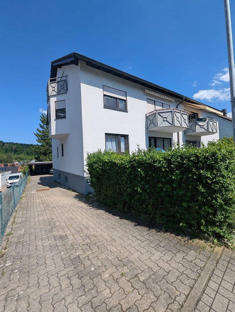Prodej bytu 3+1 78 m², Bergstr. 40, Pfinztal, Bádensko-Württembersko Prodej bytu 3+1 78 m², Bergstr. 40, Pfinztal, Bádensko-Württembersko